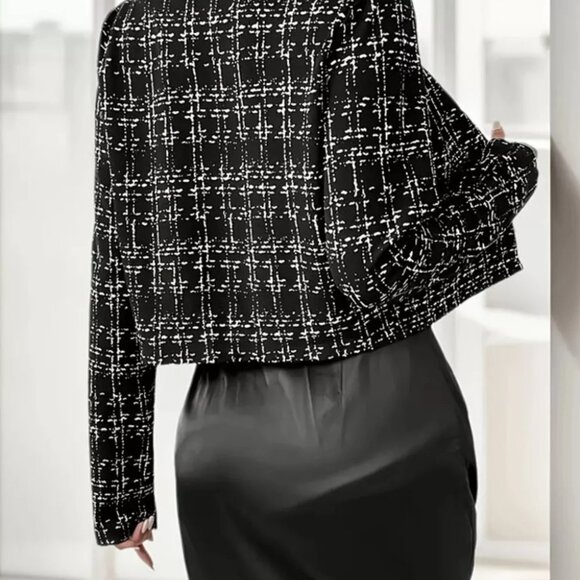 Tweed Button Up Cropped Outerwear - Picture 2 of 3